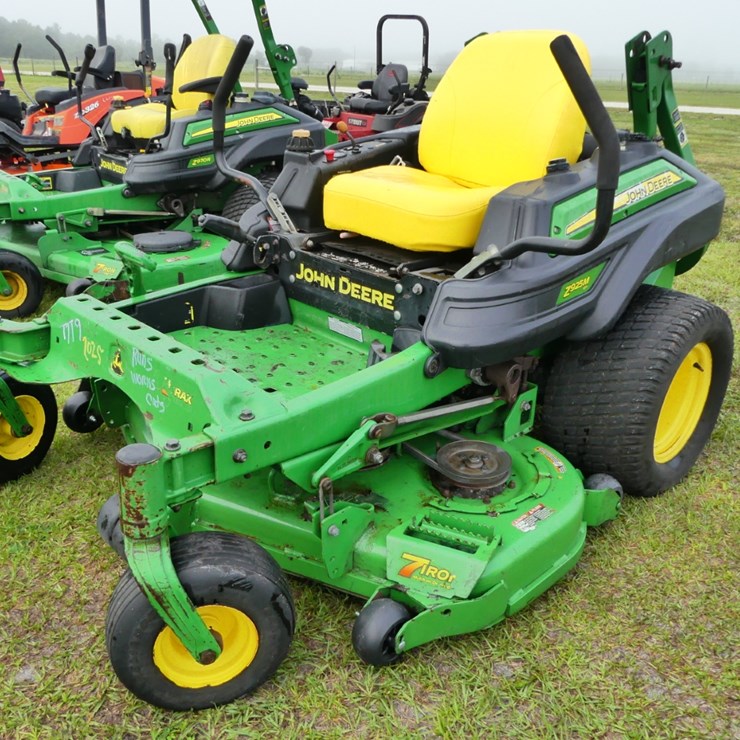 JOHN DEERE Z925M