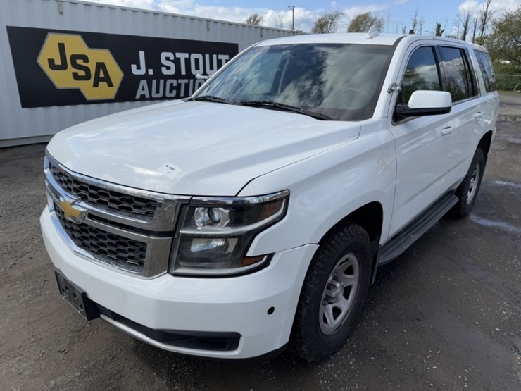 2013-chevrolet-tahoe-image-1