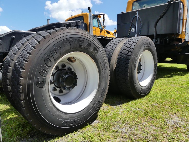 2011-international-13-image-6