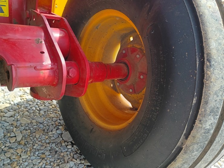 2020-new-holland-450-image-37