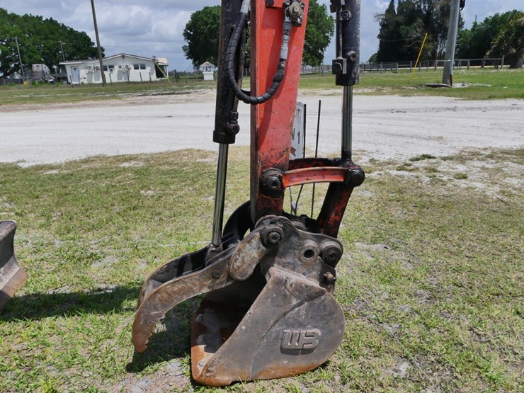 2018-kubota-kx040-4-image-8