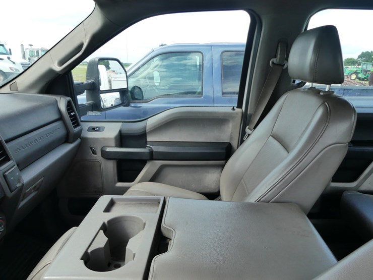 2017-ford-f450-xl-image-12