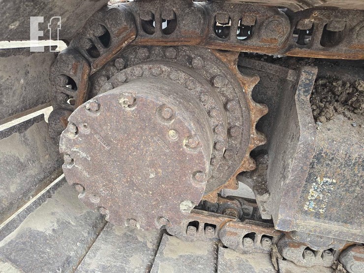 2014-hitachi-zx245us-lc-5n-image-36