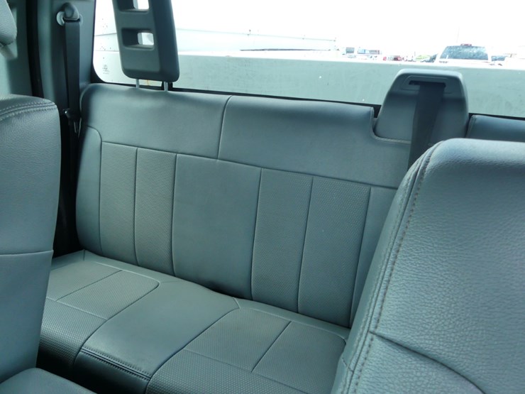 2016-ford-f250-xl-image-9