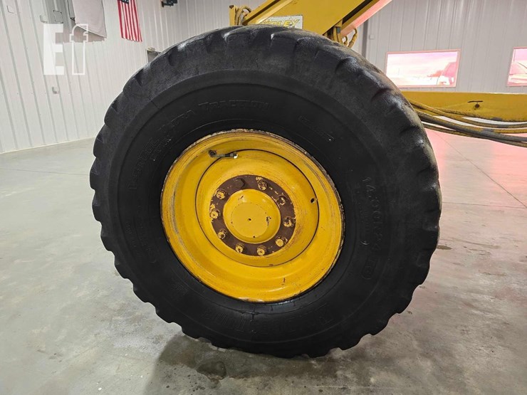 1995-caterpillar-120h-image-23