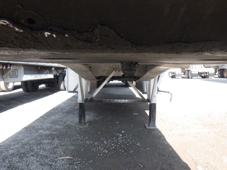 2023-fontaine-flatbed-image-4