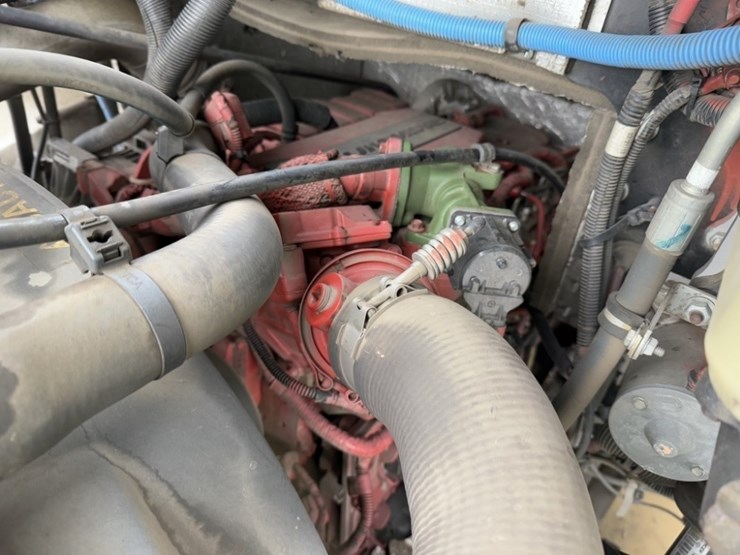 2014-freightliner-mt45-image-9