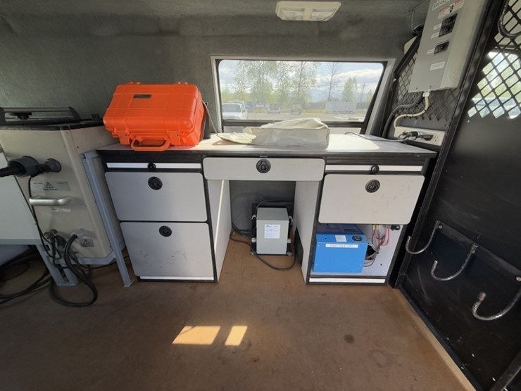 2007-ford-e350-image-25