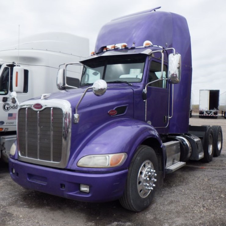 2014 PETERBILT 384