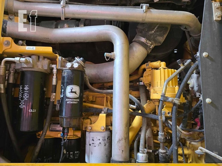 2012-deere-770g-image-28