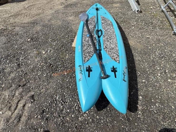 8'-freestyle-xl-paddle-board-w/-paddle-image-3