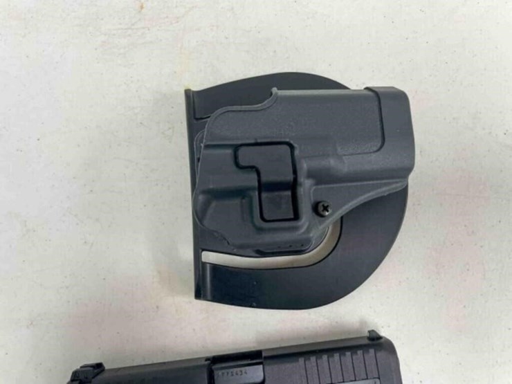 glock-pistol-image-2