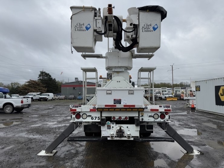 2007-international-7400-image-5