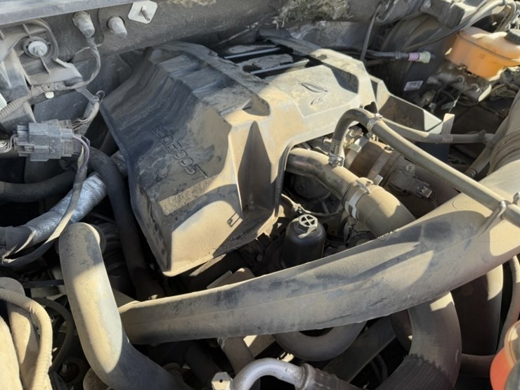 2016-ford-f150-xlt-image-13