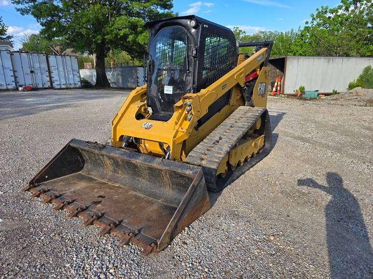 2023-caterpillar-299d3-xe-image-77