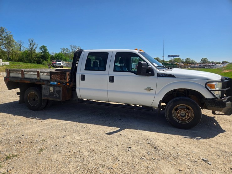 2011-ford-f350-image-19