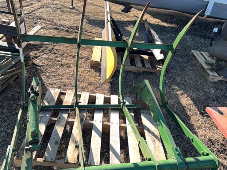 john-deere-168-image-5