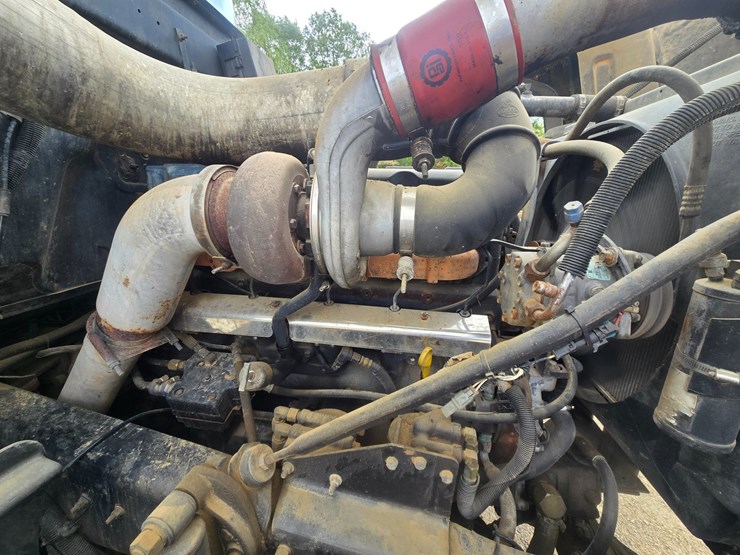 2001-mack-rd688s-image-58