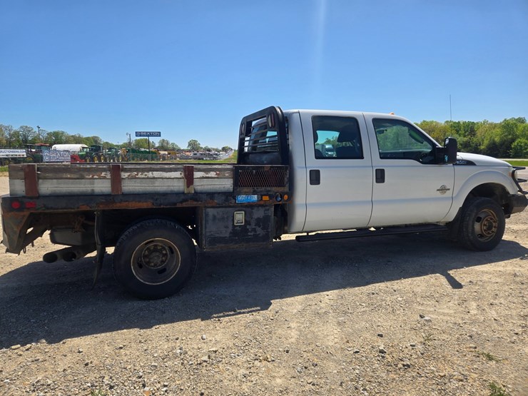 2011-ford-f350-image-16