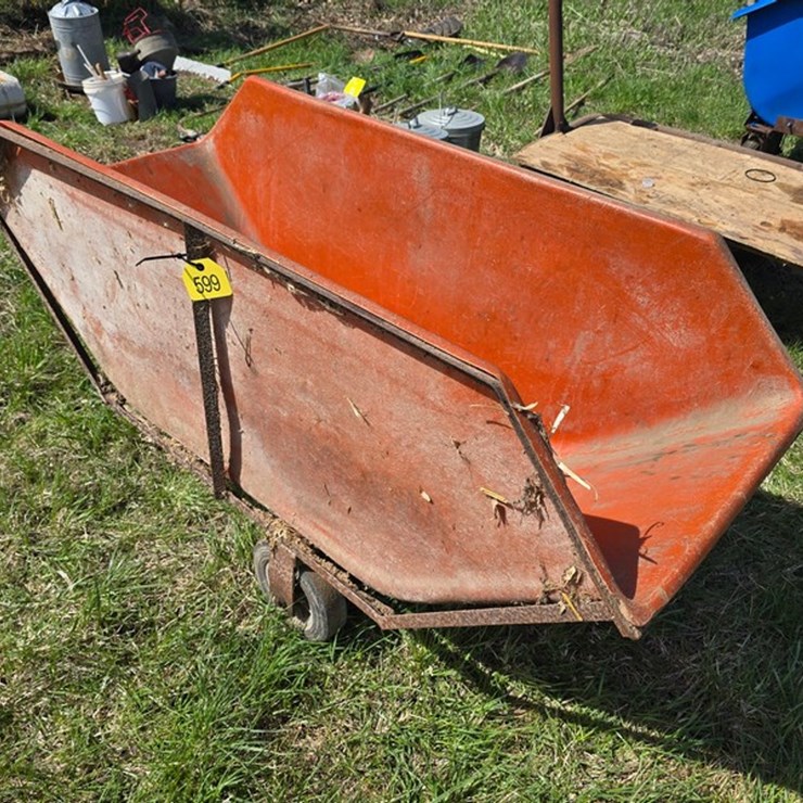 #599 • Walk Behind Feed Cart