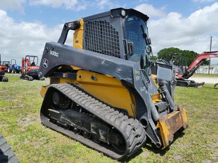 2017-deere-333g-image-2