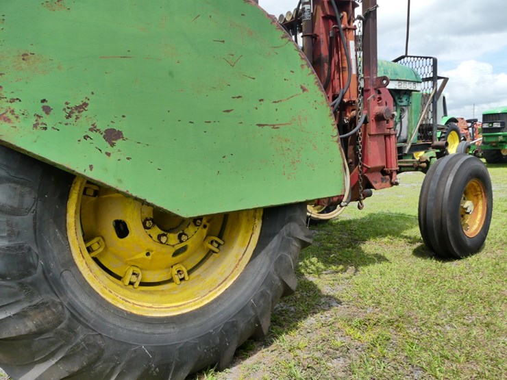 john-deere-2555-image-6