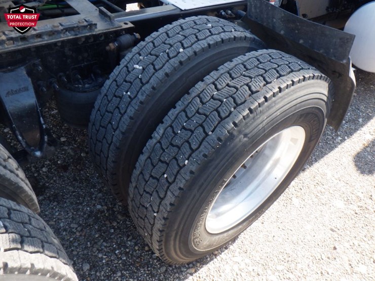 2019-freightliner-cascadia-125-image-6