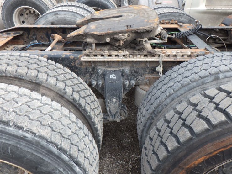 2017-freightliner-cascadia-125-image-5