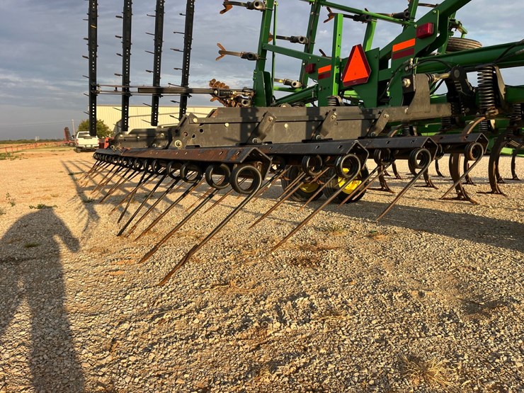 2004-john-deere-2210-image-10