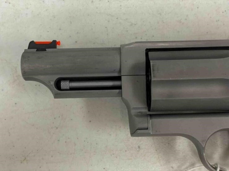 taurus-revolver-image-8