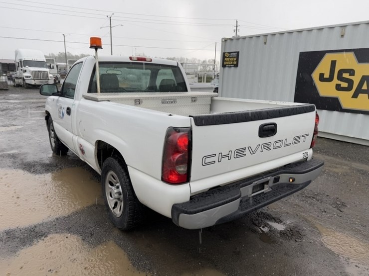2006-chevrolet-silverado-1500-image-6