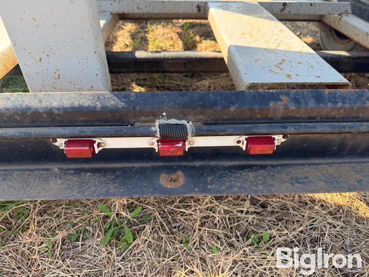 2004-crustbuster-speed-king-90725300-seed-tender-image-18