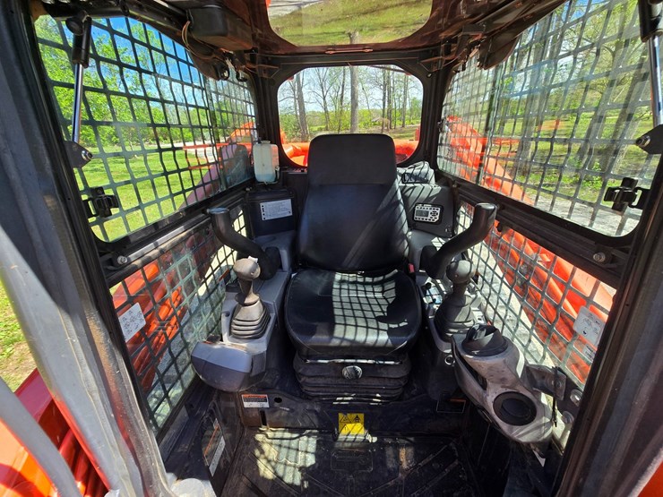 kubota-svl75-2-image-44