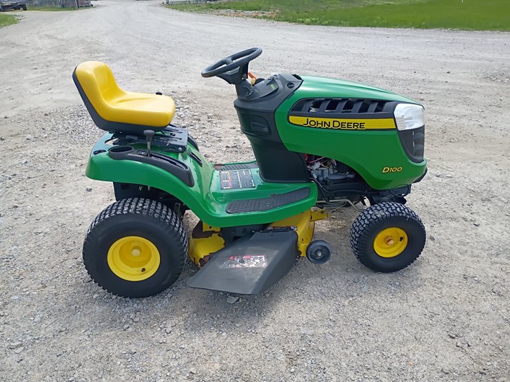 john-deere-d100-image-6
