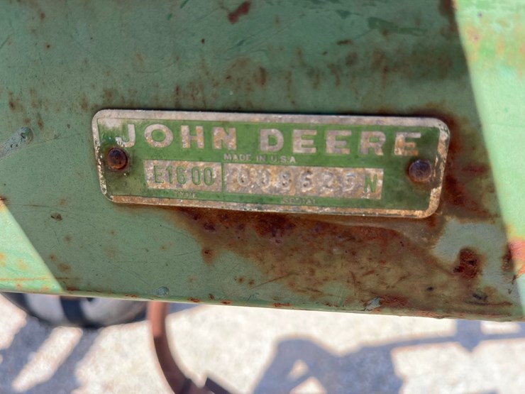 john-deere-1600-image-10