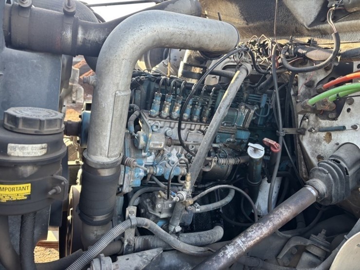 1994-international-4700-image-16