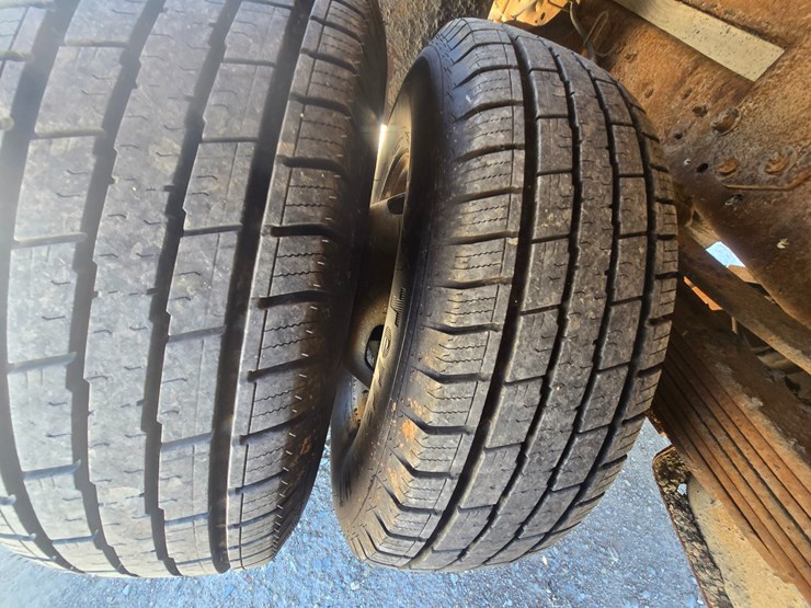 2011-ford-f350-image-51