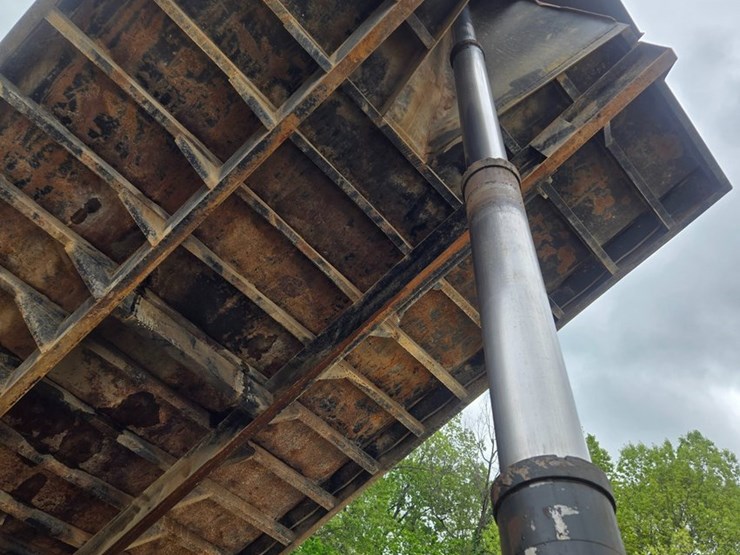 1996-mack-rd690s-image-29