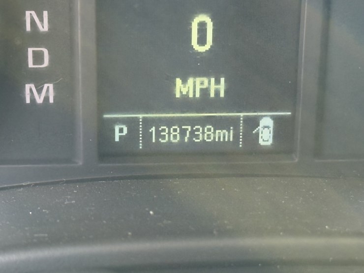 2016-chevrolet-tahoe-image-29