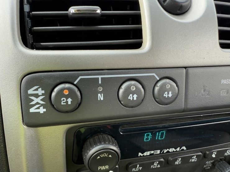 2008-chevrolet-colorado-image-30