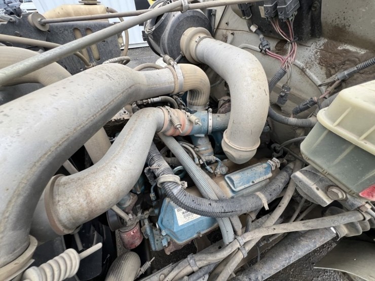 2000-international-4700-image-12