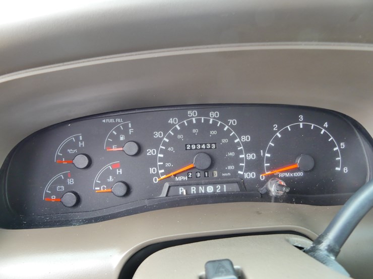 2000-ford-excursion-image-12