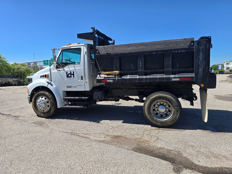 2009-sterling-acterra-image-8