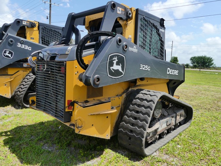deere-325g-image-3