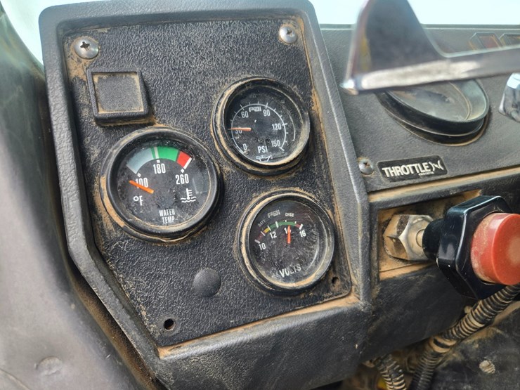 1996-mack-rd690s-image-70