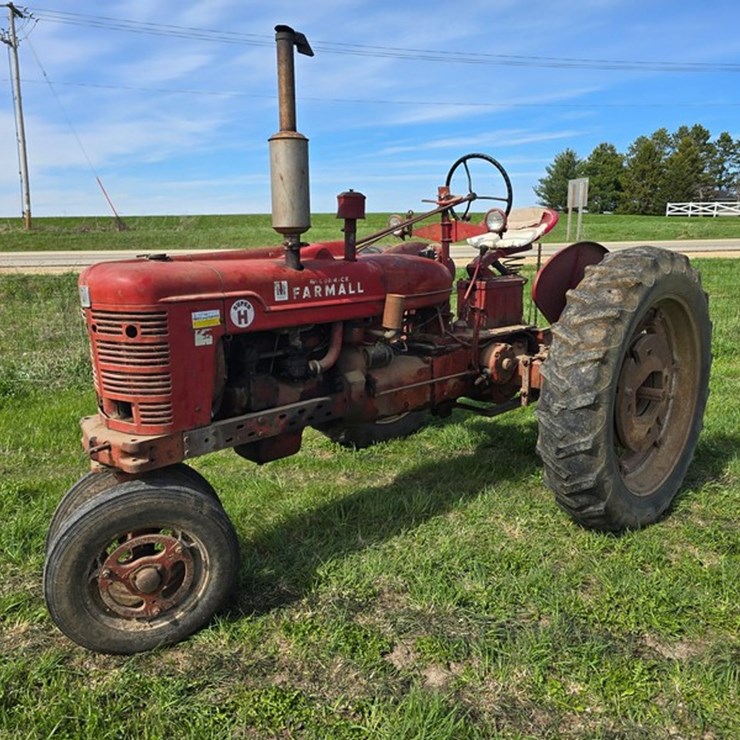 #581 • Farmall H Tractor