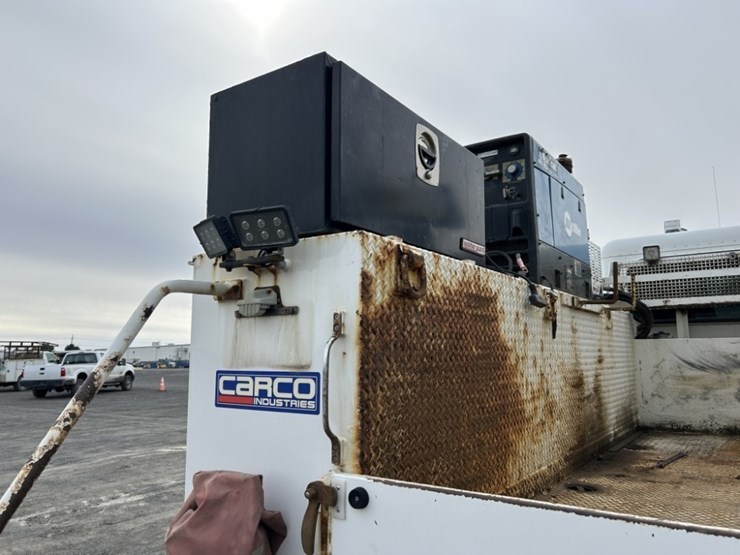 2017-peterbilt-337-image-27