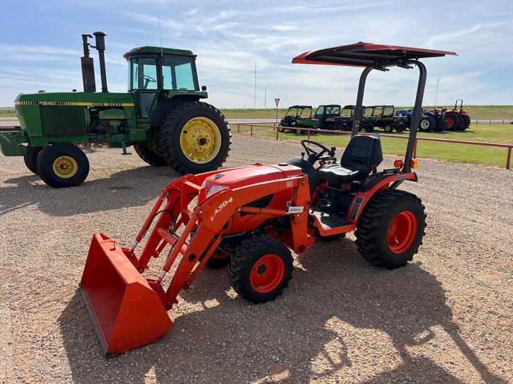 2015-kubota-b2320-image-1