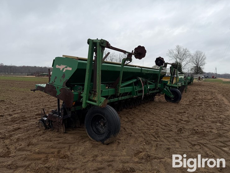 2020-great-plains-solid-stand-2020-image-3