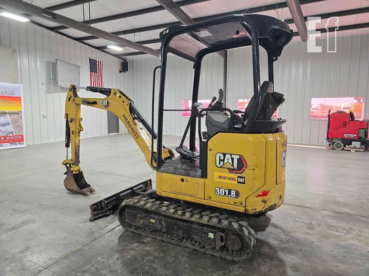 2021-caterpillar-301.8-image-4